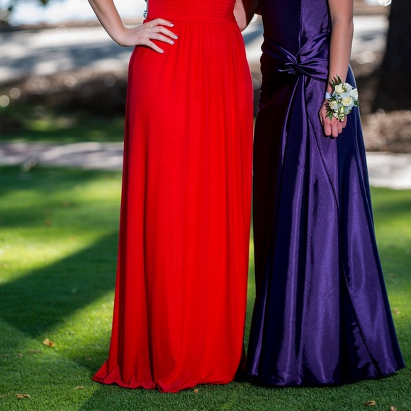 Red prom dress - Picture 8 of 8